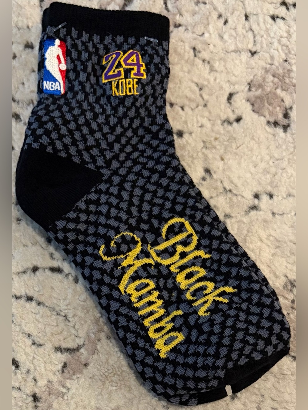 LOT of 5 Pair of Socks NBA Kobe Bryant #24 Black Mamba Men’s Sz: Large - Picture 5 of 5
